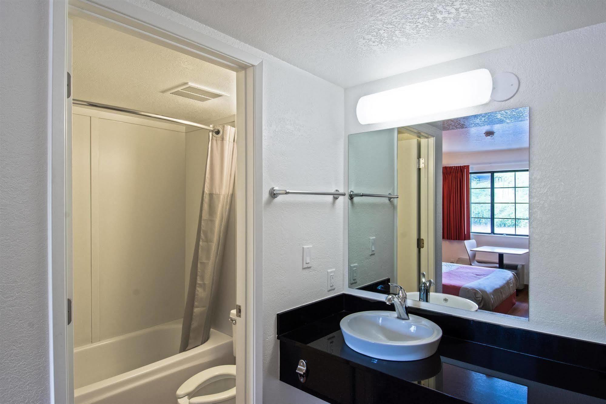 Motel 6-Redding, Ca - South Exterior foto