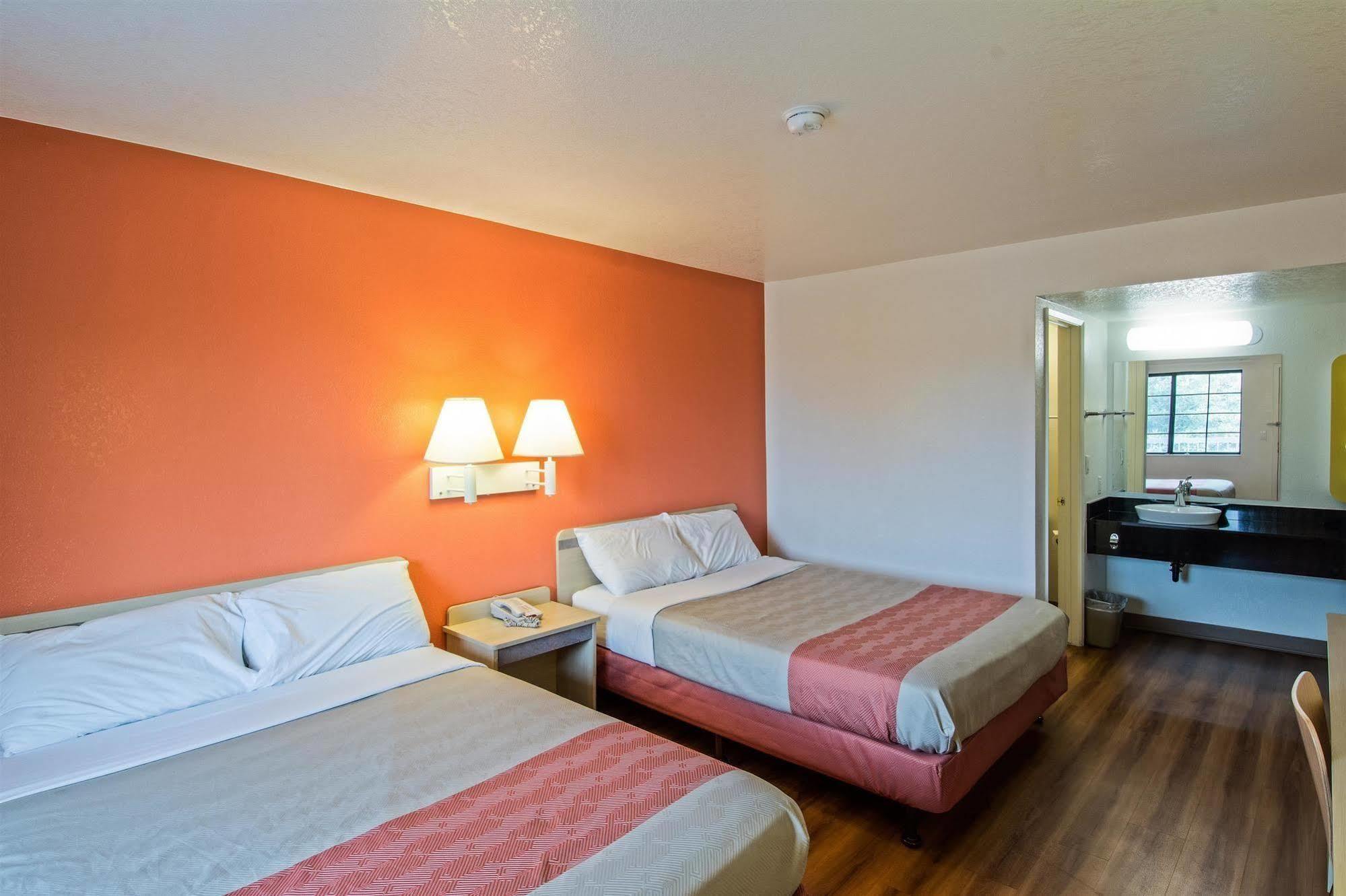 Motel 6-Redding, Ca - South Exterior foto