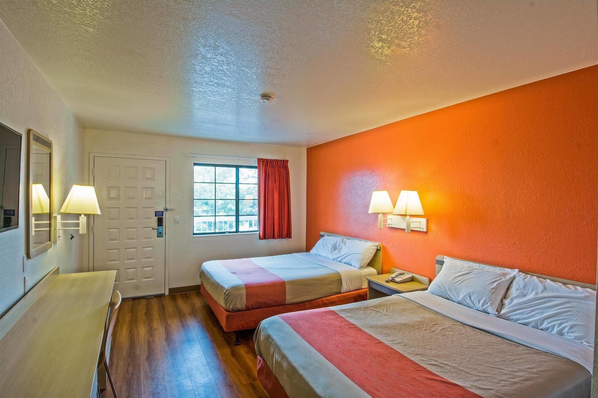 Motel 6-Redding, Ca - South Exterior foto