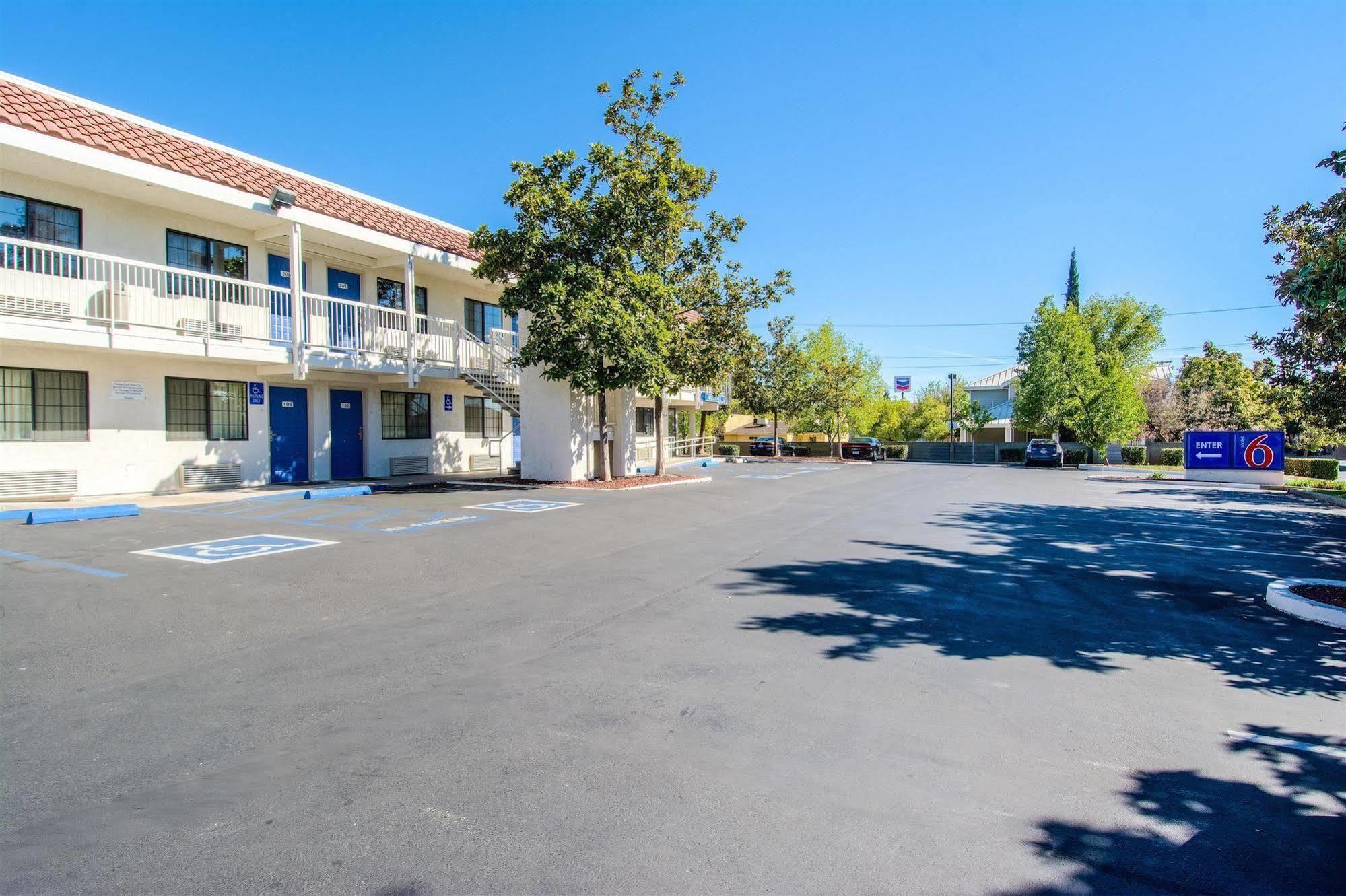 Motel 6-Redding, Ca - South Exterior foto