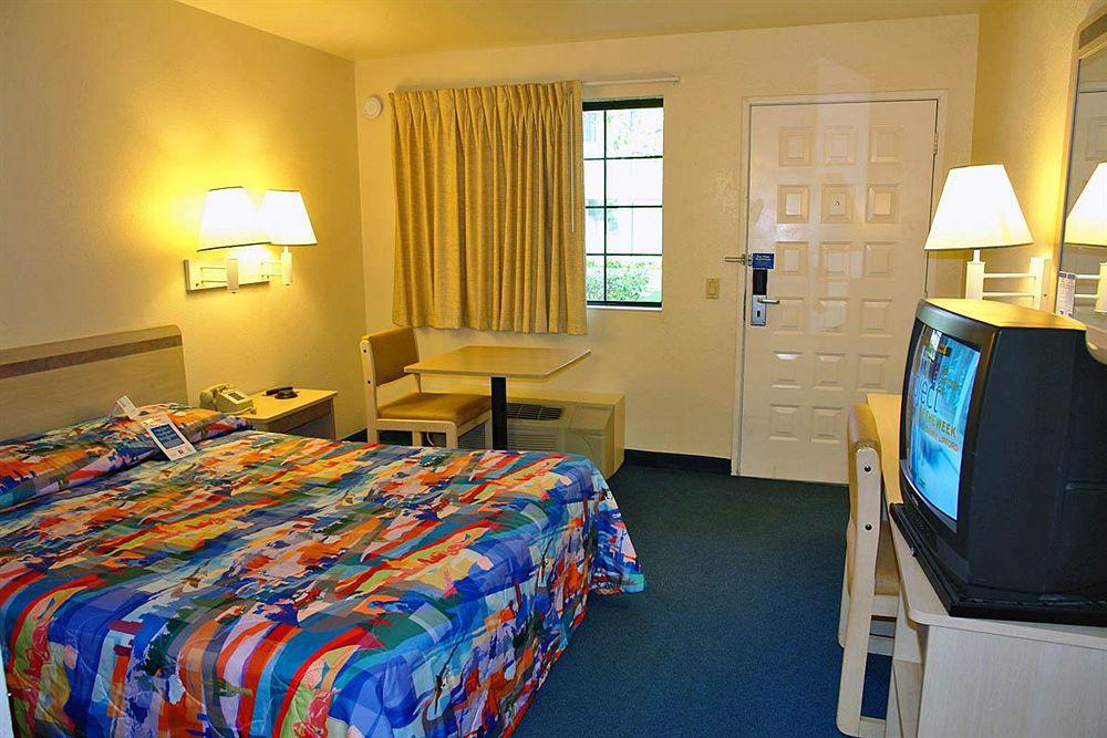 Motel 6-Redding, Ca - South Exterior foto